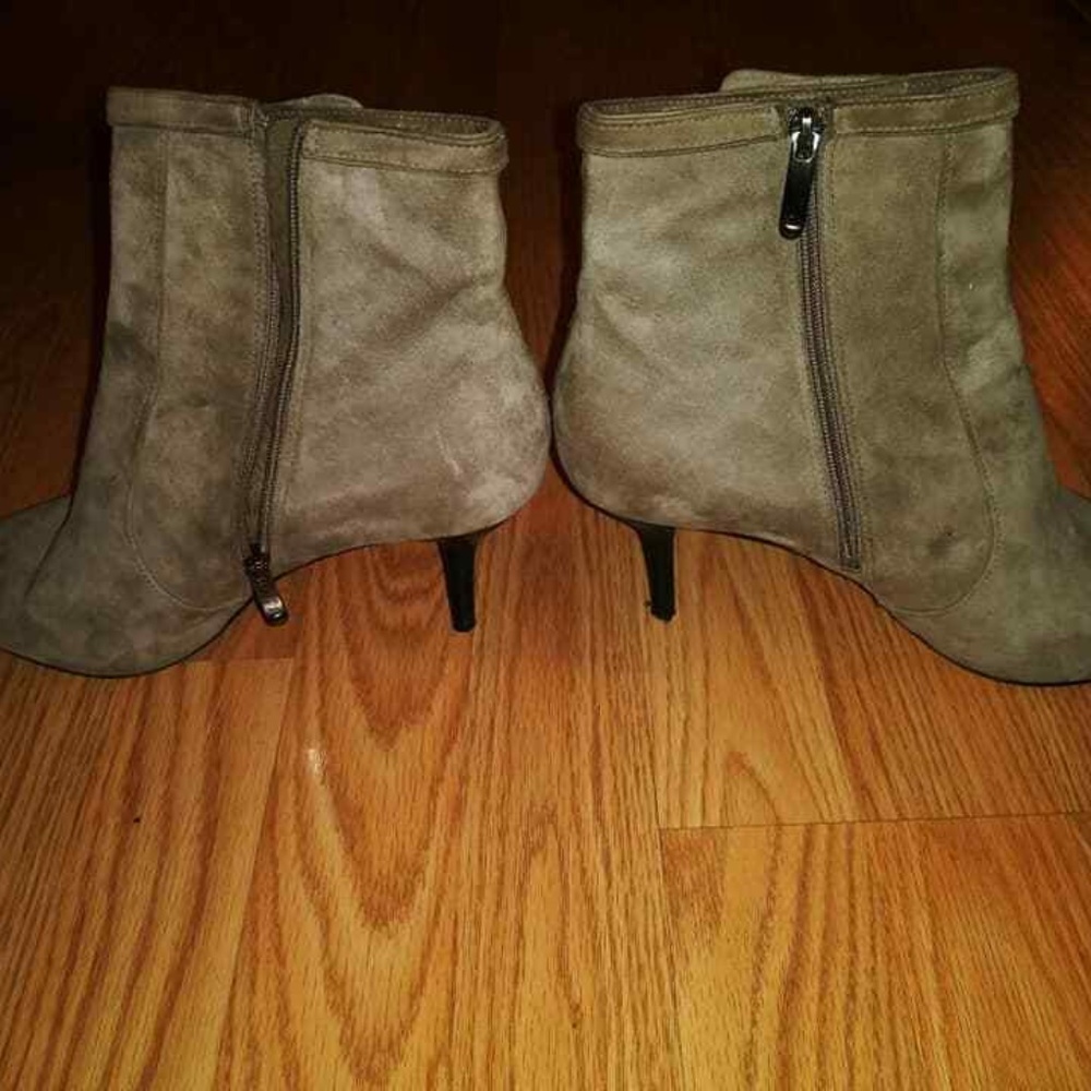 Via Spiga Madeline Ankle Boot in Grey Suede